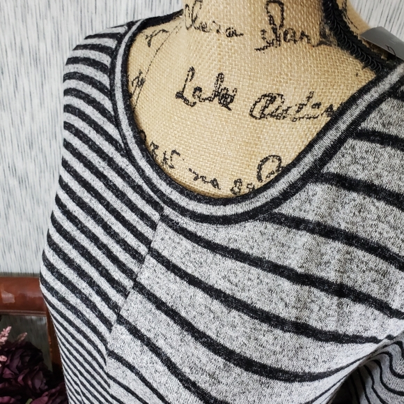 Lane Bryant Soft Swing Sweater, Size 18/20, NWT - Picture 5 of 8